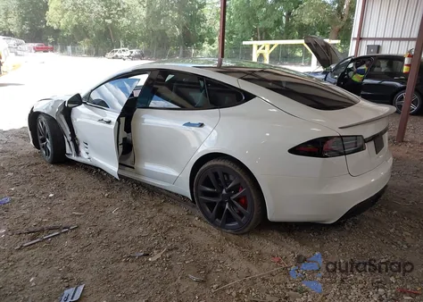 2023 Tesla Model S Plaid Tri Motor All-Wheel Drive from USA, damaged, VIN 5YJSA1E63PF521945